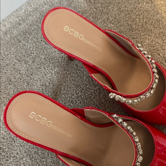 NWOT BCBGeneration Hartlee Rhinestone Red Patent Leather Mule Heel 8.5 - Picture 3 of 6